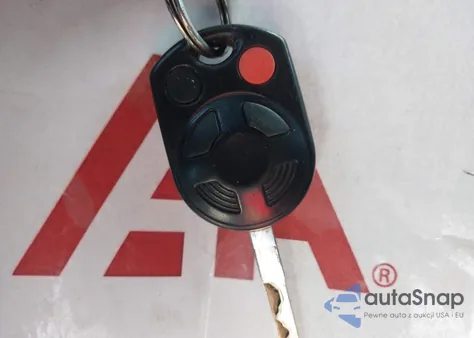 2018 Ford Fiesta Se z USA, uszkodzony, nr VIN 3FADP4BJXJM108043